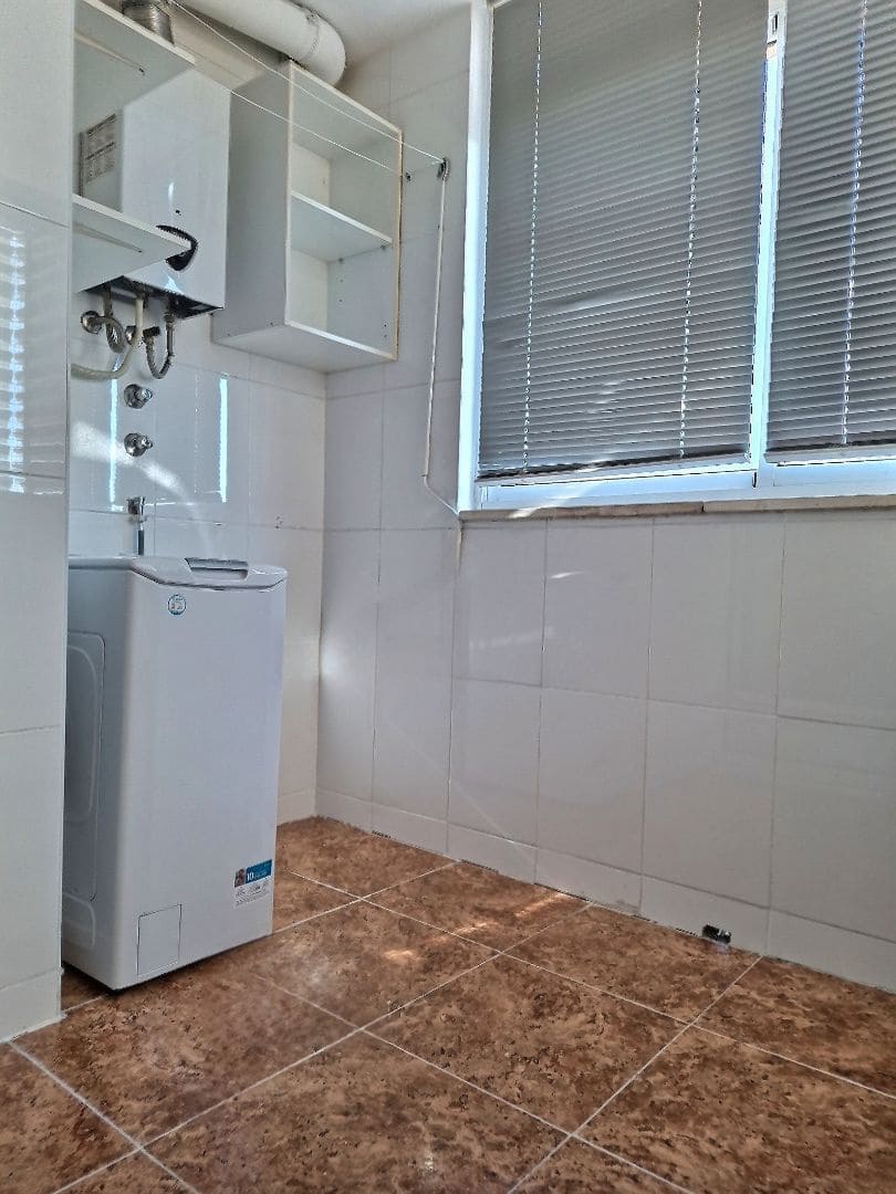 2 bedroom Flat for rent in Alicante / Alacant city with pool garage - € 1,200 (Ref: 9503337)