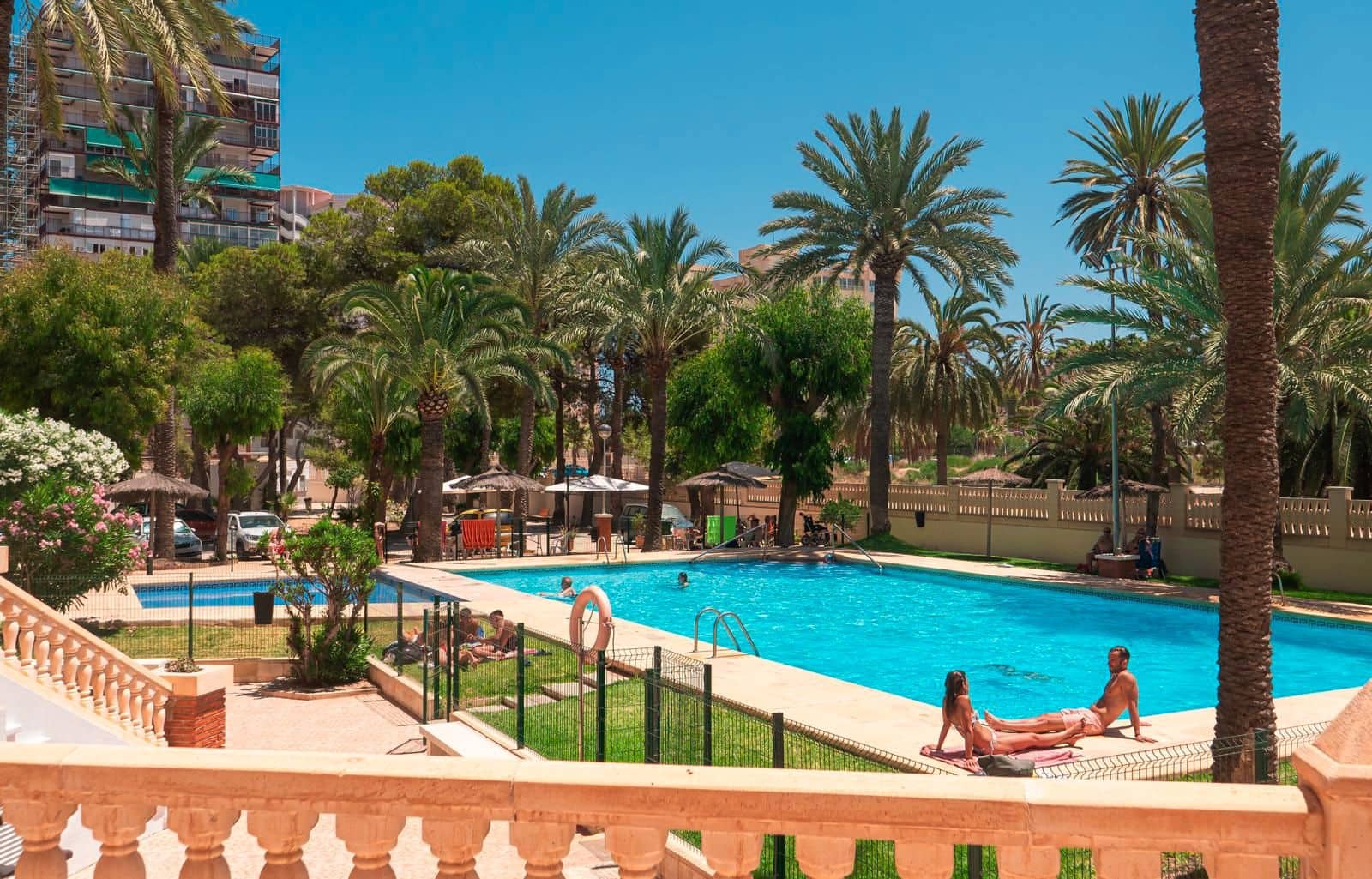 2 bedroom Flat for rent in Alicante / Alacant city with pool garage - € 1,300 (Ref: 9503338)