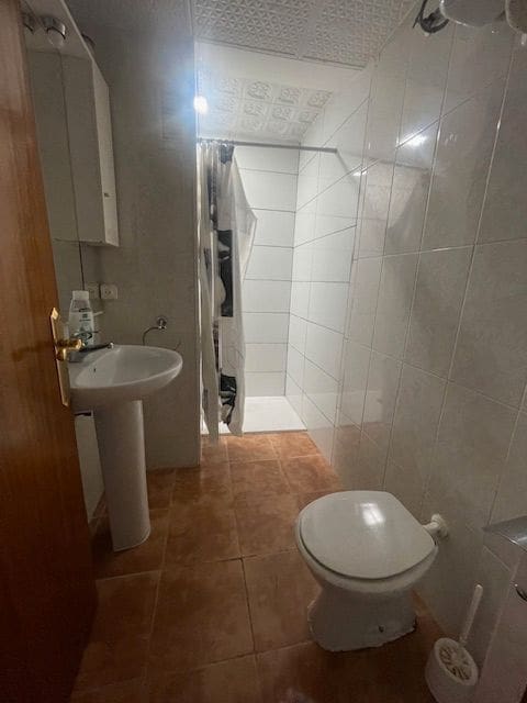 4 soveværelse Lejlighed til salg i Alicante by - € 200.000 (Ref: 9503339)