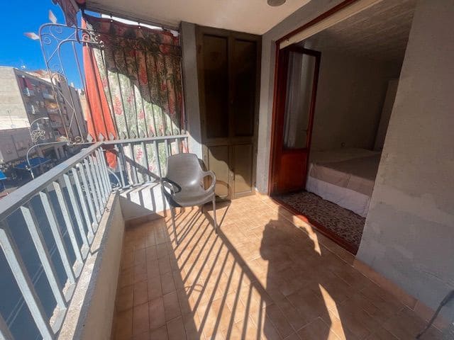 4 soveværelse Lejlighed til salg i Alicante by - € 200.000 (Ref: 9503339)