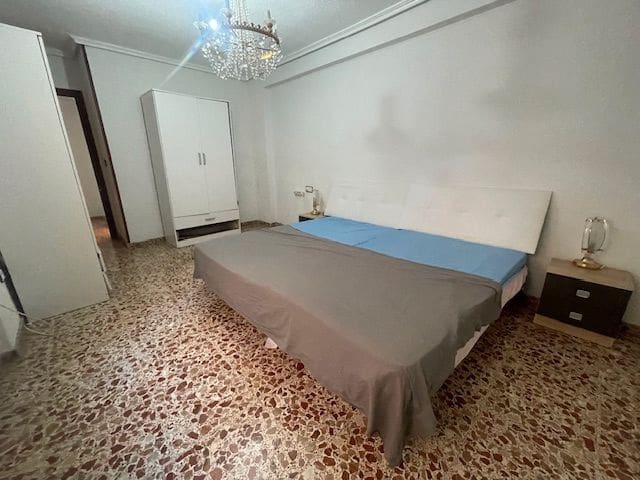 4 soveværelse Lejlighed til salg i Alicante by - € 200.000 (Ref: 9503339)