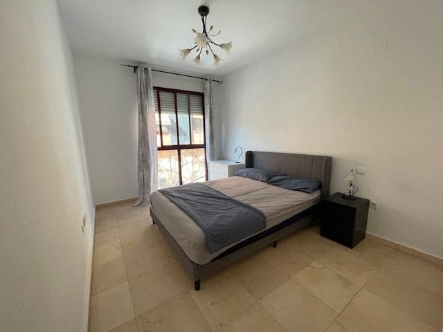 3 bedroom Flat for rent in Alicante / Alacant city with pool garage - € 1,300 (Ref: 9503341)