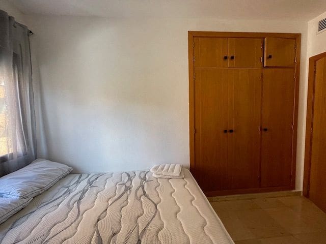 3 bedroom Flat for rent in Alicante / Alacant city with pool garage - € 1,300 (Ref: 9503341)