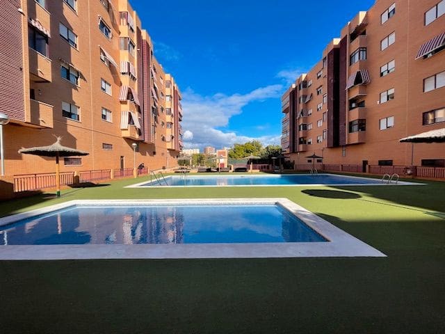 3 bedroom Flat for rent in Alicante / Alacant city with pool garage - € 1,300 (Ref: 9503341)