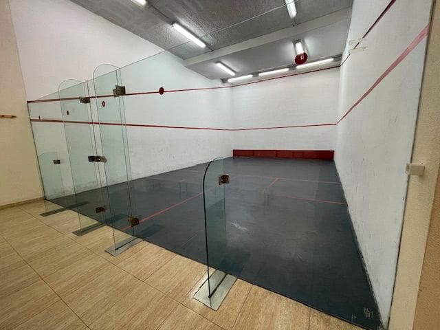 3 bedroom Flat for rent in Alicante / Alacant city with pool garage - € 1,300 (Ref: 9503341)