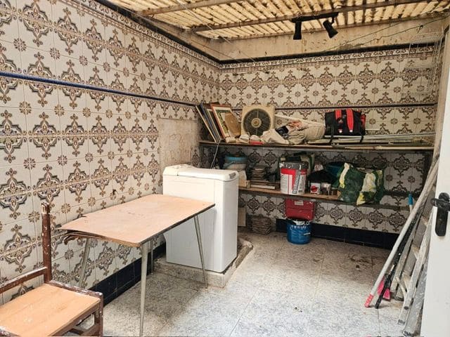 2 bedroom Flat for sale in Alicante / Alacant city - € 94,000 (Ref: 9503343)