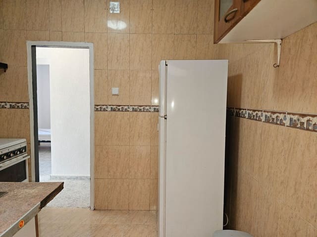 2 soveværelse Lejlighed til salg i Virgen del Remedio - Parque lo Morant, Alicante by - € 94.000 (Ref: 9503343)