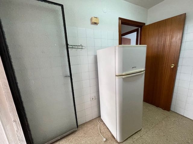 2 bedroom Flat for rent in Alicante / Alacant city with pool garage - € 900 (Ref: 9503345)