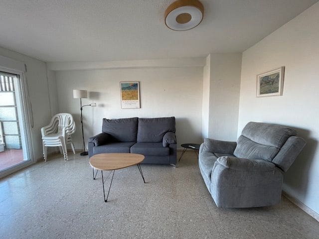2 bedroom Flat for rent in Alicante / Alacant city with pool garage - € 900 (Ref: 9503345)