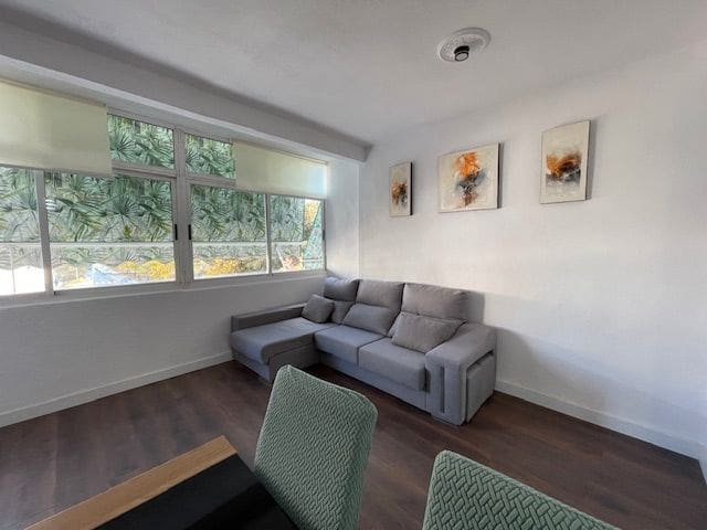 2 soveværelse Lejlighed til salg i Alicante by - € 138.000 (Ref: 9503346)