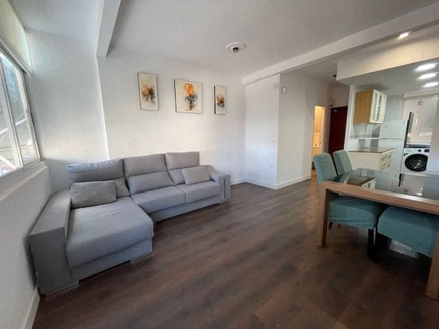 2 soveværelse Lejlighed til salg i Alicante by - € 138.000 (Ref: 9503346)