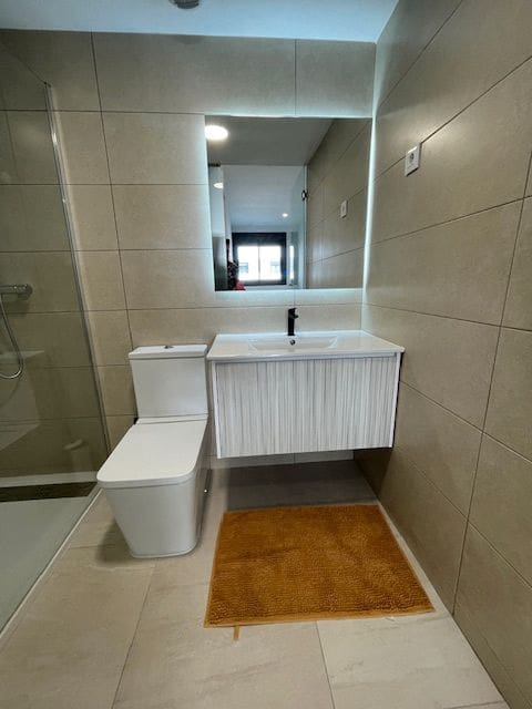 3 bedroom Flat for rent in Alicante / Alacant city with pool garage - € 1,500 (Ref: 9503347)