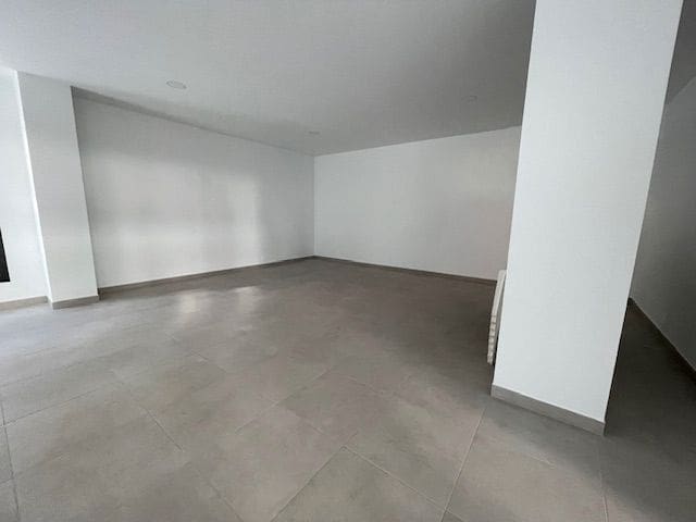 3 bedroom Flat for rent in Alicante / Alacant city with pool garage - € 1,500 (Ref: 9503347)