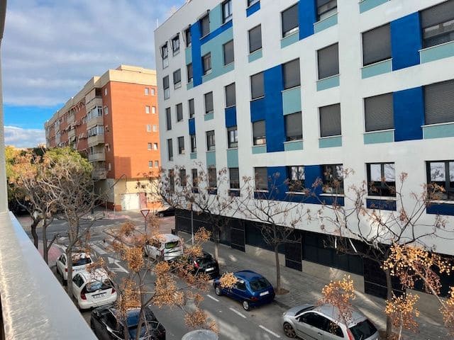 3 bedroom Flat for rent in Alicante / Alacant city with pool garage - € 1,500 (Ref: 9503347)