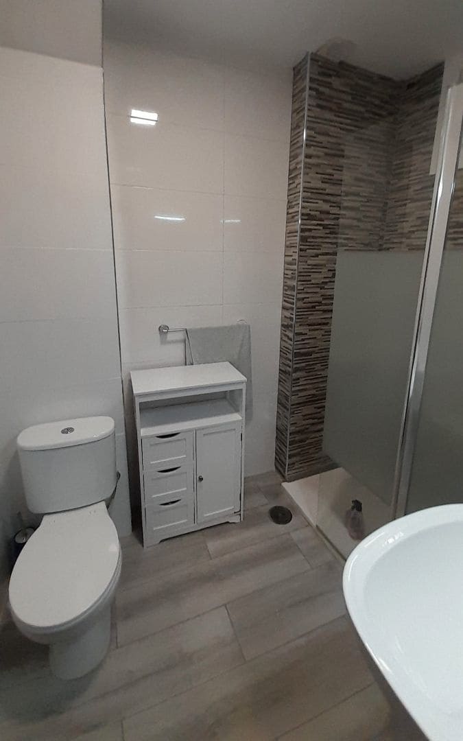 2 bedroom Flat for rent in Alicante / Alacant city with pool garage - € 1,200 (Ref: 9503349)