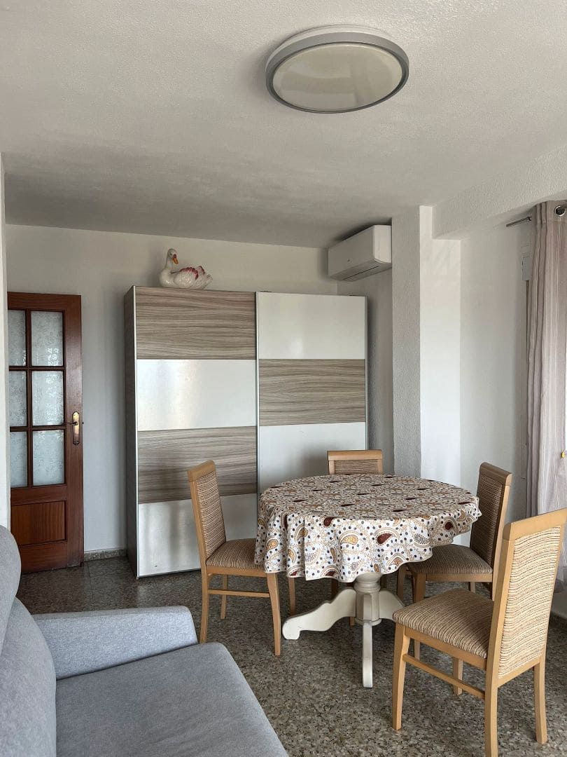 2 bedroom Flat for rent in Alicante / Alacant city with pool garage - € 1,200 (Ref: 9503349)