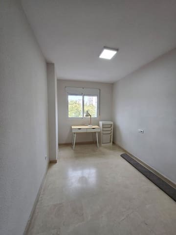 4 bedroom Flat for rent in Cabo de las Huertas, Alicante / Alacant city with pool garage - € 1,550 (Ref: 9503350)