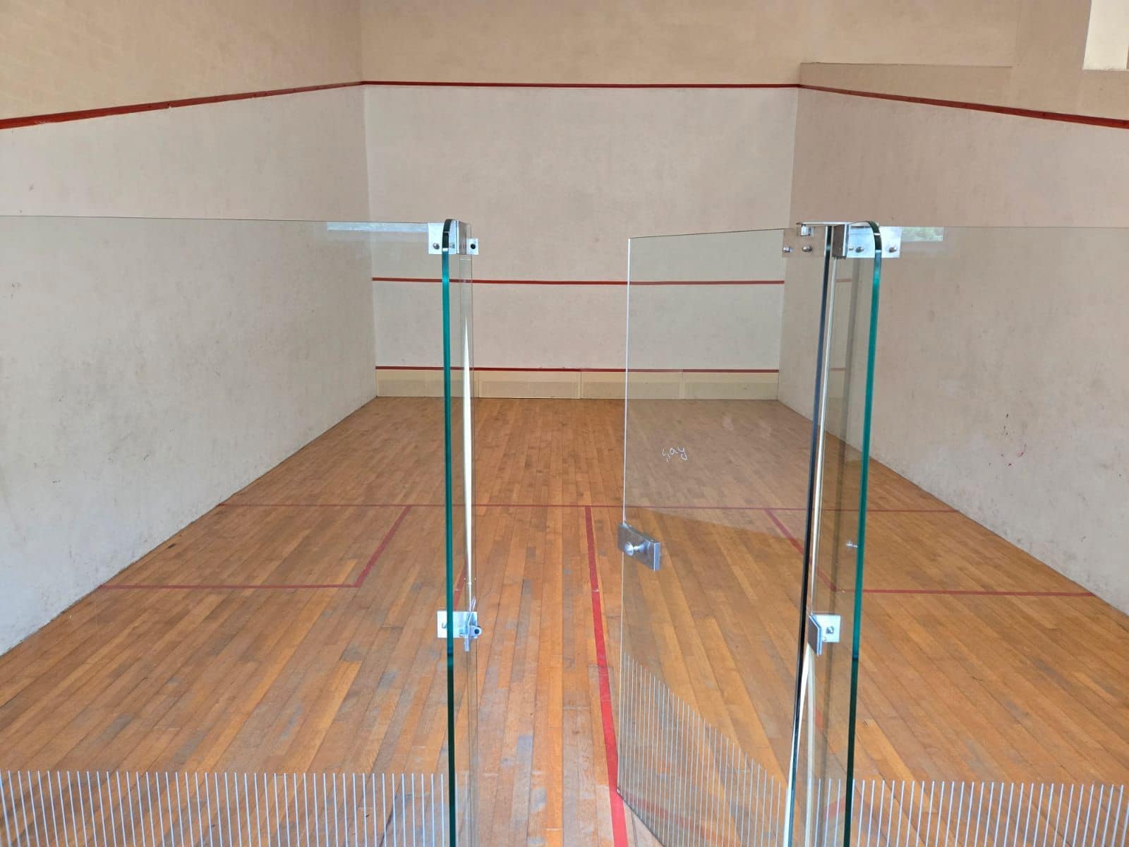 4 bedroom Flat for rent in Alicante / Alacant city with pool garage - € 1,550 (Ref: 9503350)