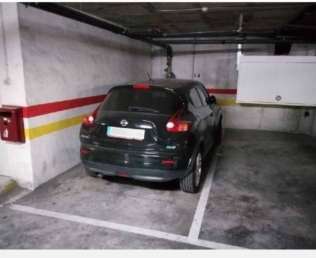 2 sovrum Lägenhet att hyra i Alicante stad med pool garage - 1 200 € (Ref: 9503351)