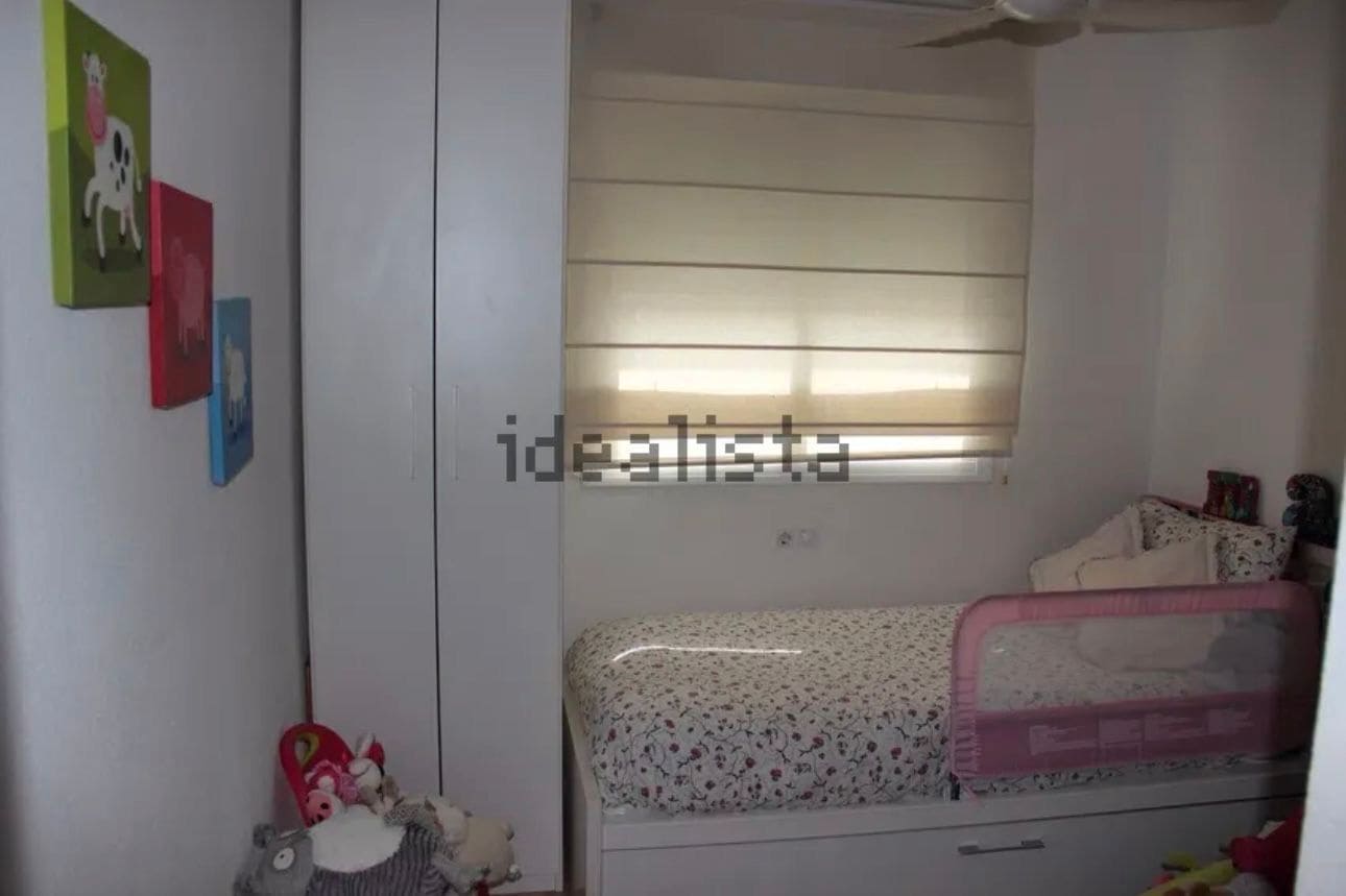 2 sovrum Lägenhet att hyra i Alicante stad med pool garage - 1 200 € (Ref: 9503351)