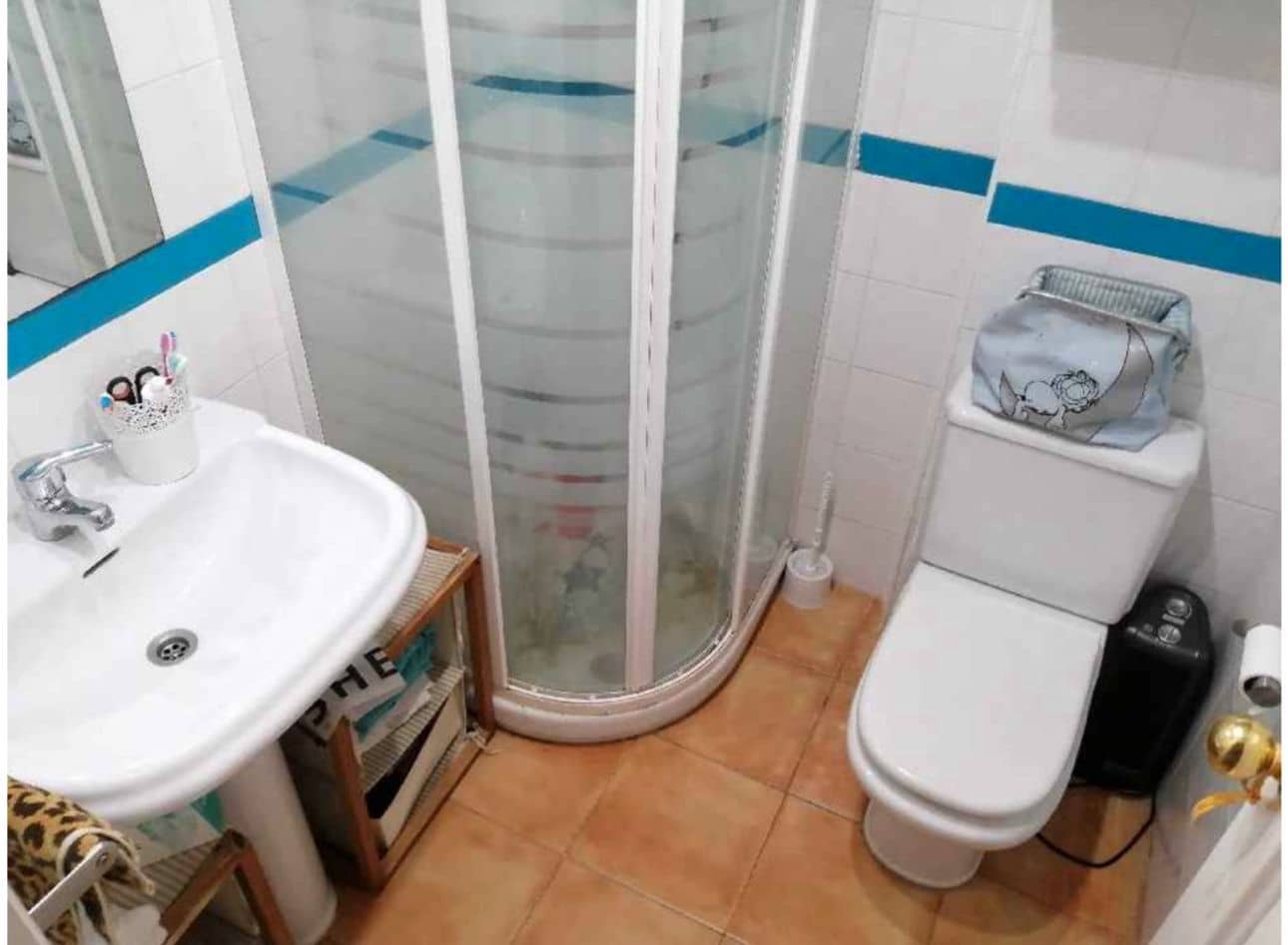 2 sovrum Lägenhet att hyra i Alicante stad med pool garage - 1 200 € (Ref: 9503351)