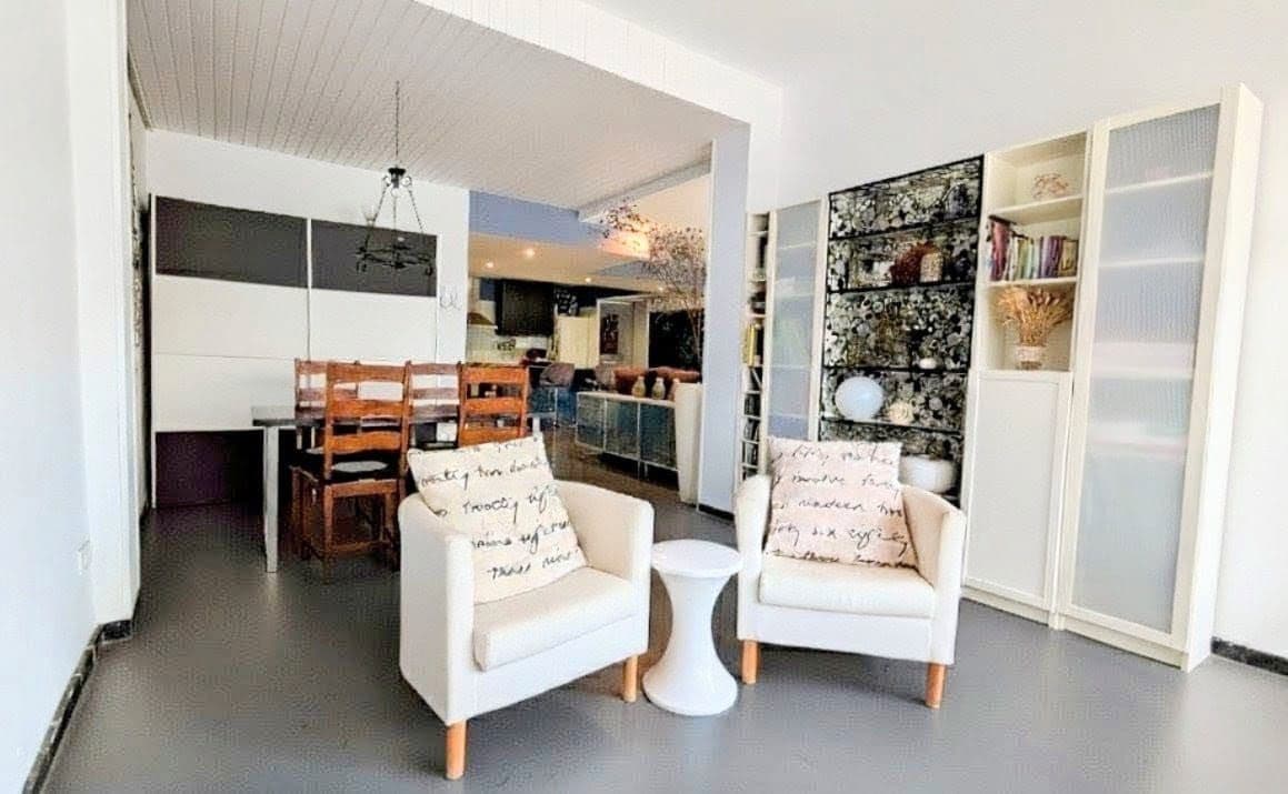 2 bedroom Flat for sale in Alicante / Alacant city - € 225,000 (Ref: 9503353)