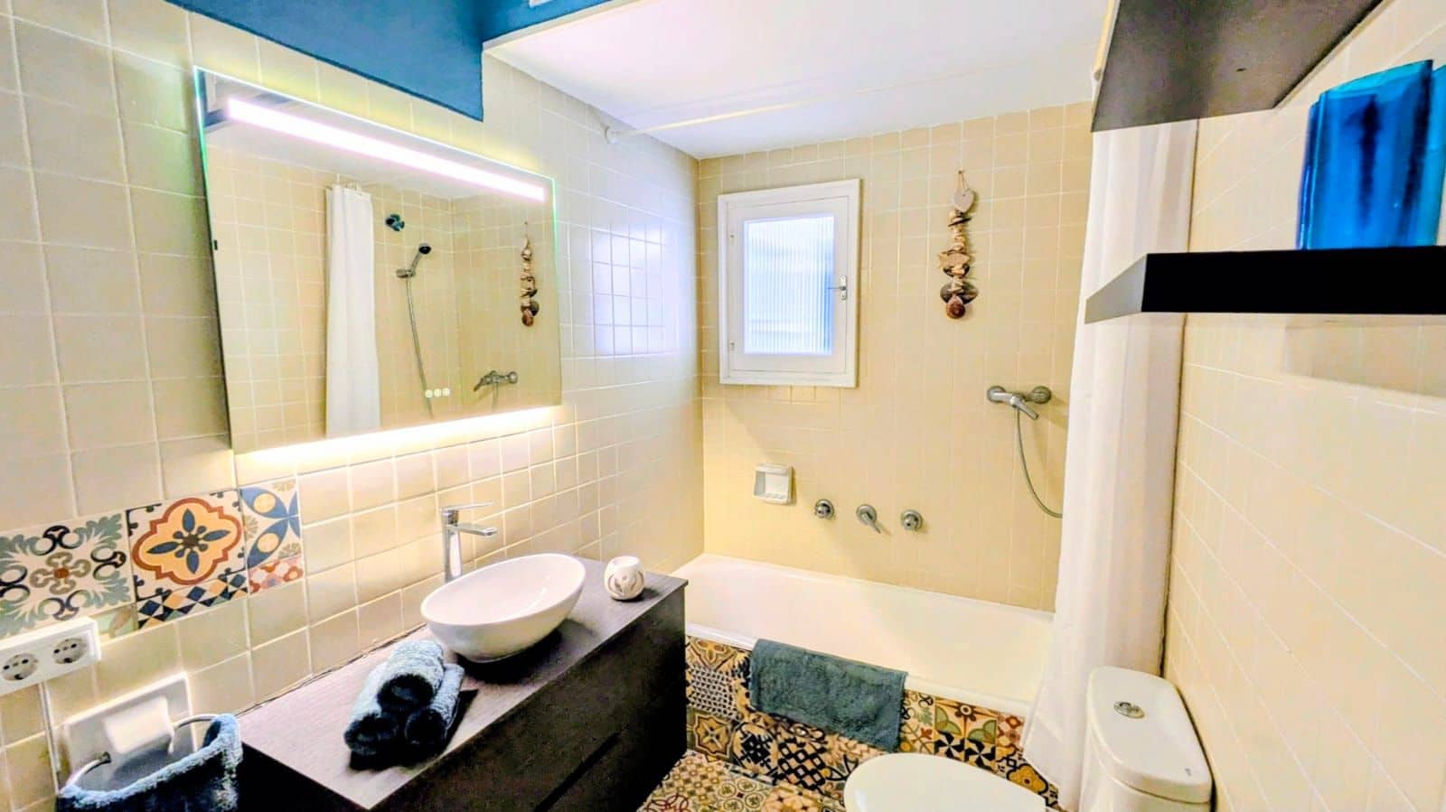 2 bedroom Flat for sale in Alicante / Alacant city - € 225,000 (Ref: 9503353)