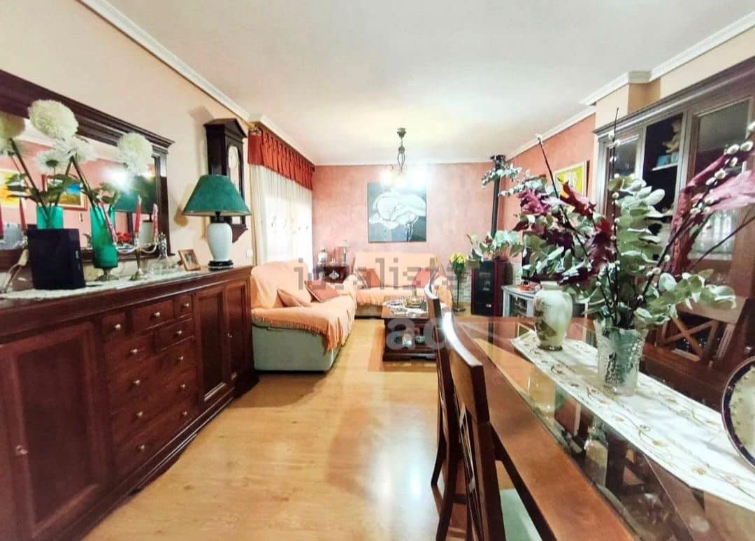 4 slaapkamer Huis te koop in San Vicente / Sant Vicent del Raspeig met garage - € 309.000 (Ref: 9503354)