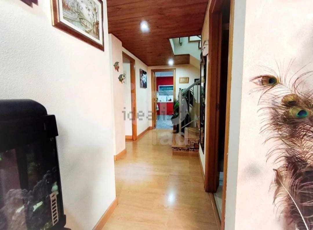 4 slaapkamer Huis te koop in San Vicente / Sant Vicent del Raspeig met garage - € 309.000 (Ref: 9503354)