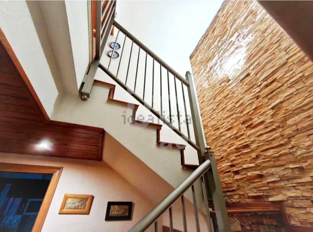 4 slaapkamer Huis te koop in San Vicente / Sant Vicent del Raspeig met garage - € 309.000 (Ref: 9503354)