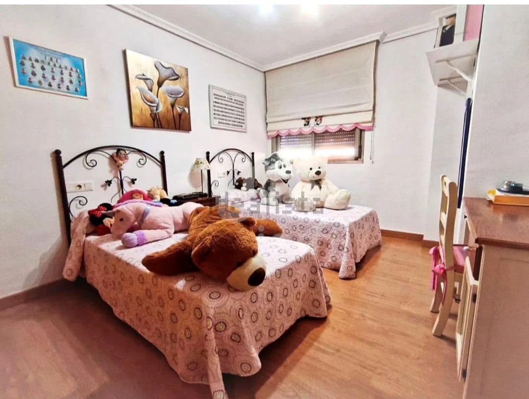 4 slaapkamer Huis te koop in San Vicente / Sant Vicent del Raspeig met garage - € 309.000 (Ref: 9503354)