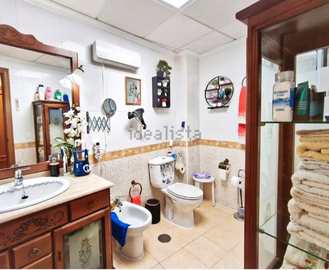 4 slaapkamer Huis te koop in San Vicente / Sant Vicent del Raspeig met garage - € 309.000 (Ref: 9503354)