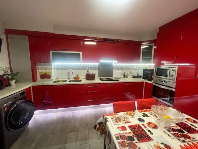 4 bedroom Townhouse for sale in San Vicente / Sant Vicent del Raspeig with garage - € 309,000 (Ref: 9503354)