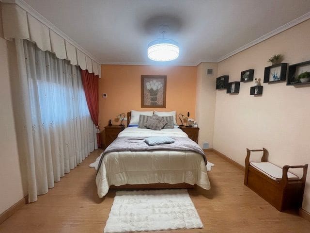 4 bedroom Townhouse for sale in San Vicente / Sant Vicent del Raspeig with garage - € 309,000 (Ref: 9503354)