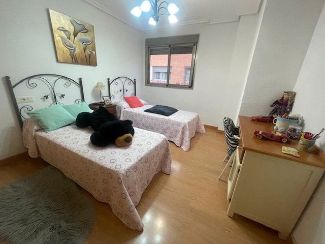 4 bedroom Townhouse for sale in San Vicente / Sant Vicent del Raspeig with garage - € 309,000 (Ref: 9503354)