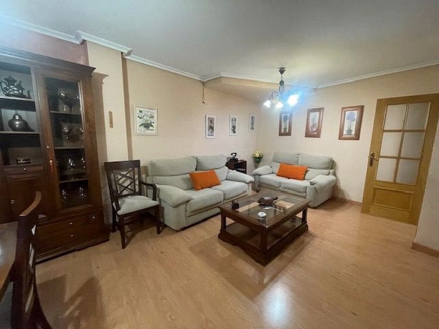 4 camera da letto Casa in vendita in San Vicente / Sant Vicent del Raspeig con garage - 309.000 € (Rif: 9503354)