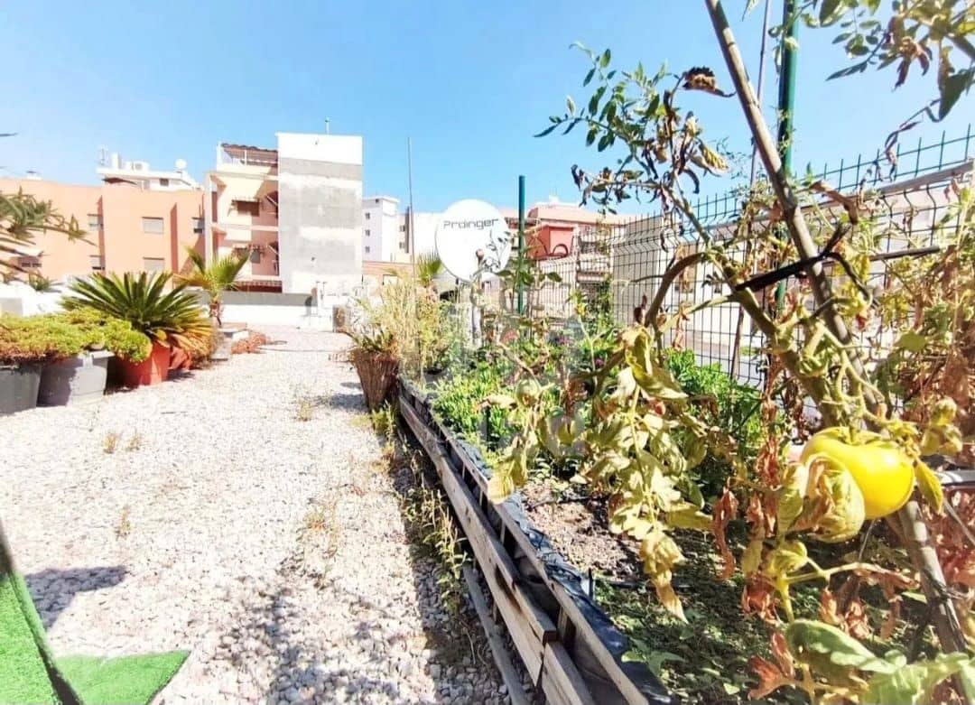 4 bedroom Townhouse for sale in San Vicente / Sant Vicent del Raspeig with garage - € 309,000 (Ref: 9503354)