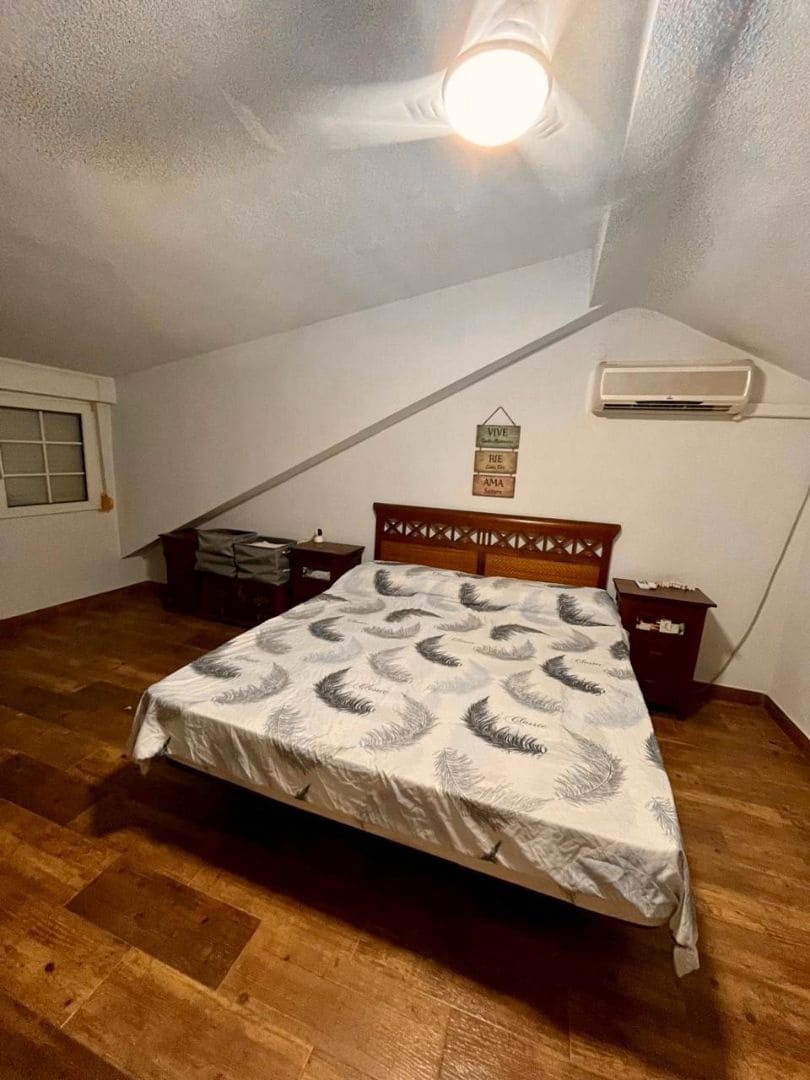 4 bedroom Townhouse for sale in Alicante / Alacant city with pool garage - € 650,000 (Ref: 9503355)