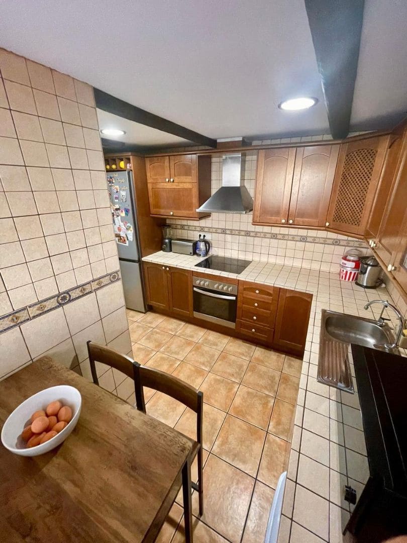 4 bedroom Townhouse for sale in Alicante / Alacant city with pool garage - € 650,000 (Ref: 9503355)