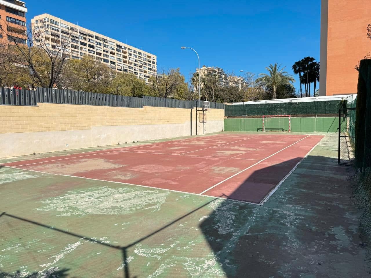 4 bedroom Townhouse for sale in Alicante / Alacant city with pool garage - € 650,000 (Ref: 9503355)