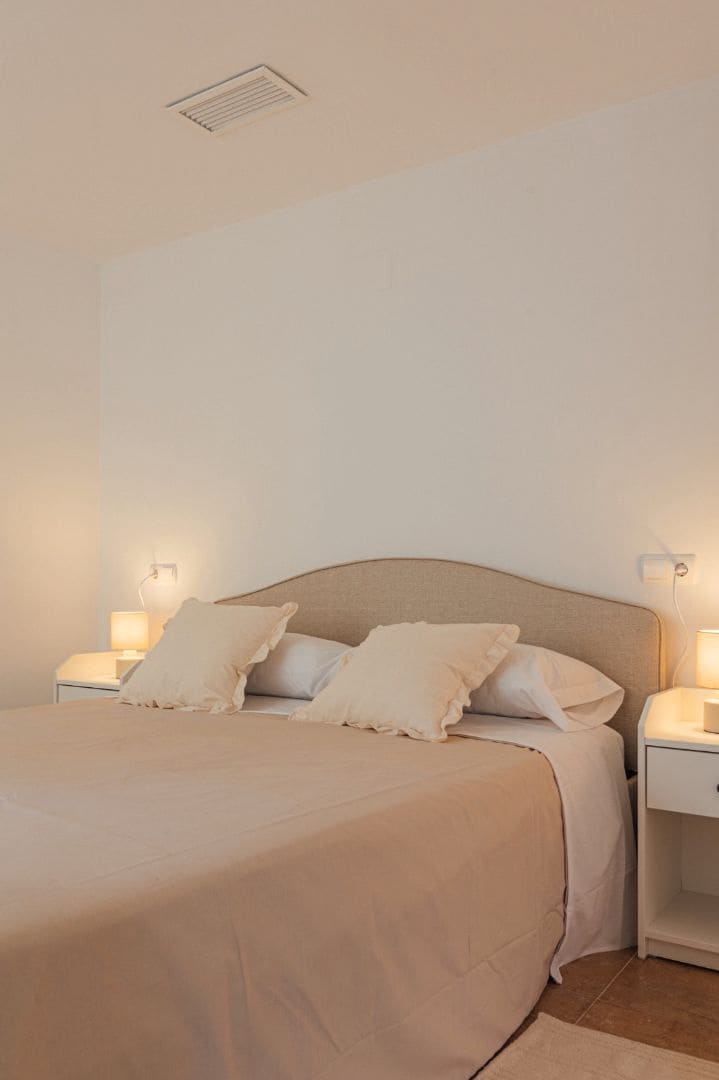 4 sovrum Villa att hyra i Alicante stad med pool garage - 3 599 € (Ref: 9503357)