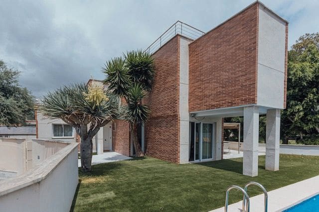 4 sovrum Villa att hyra i Alicante stad med pool garage - 3 599 € (Ref: 9503357)