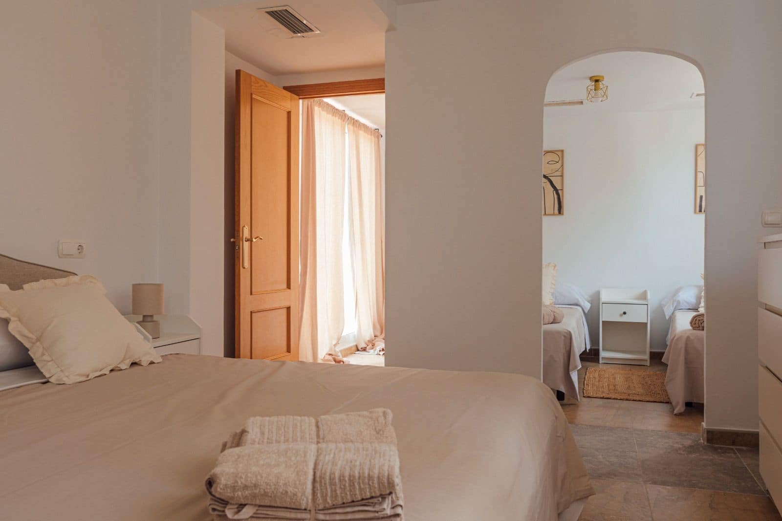 4 sovrum Villa att hyra i Alicante stad med pool garage - 3 599 € (Ref: 9503357)