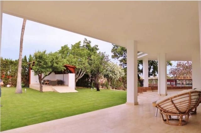 5 slaapkamer Villa te koop in Santa Faz, Alicante stad met zwembad garage - € 1.650.000 (Ref: 9503359)