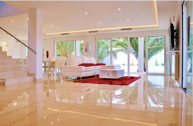 5 slaapkamer Villa te koop in Santa Faz, Alicante stad met zwembad garage - € 1.650.000 (Ref: 9503359)