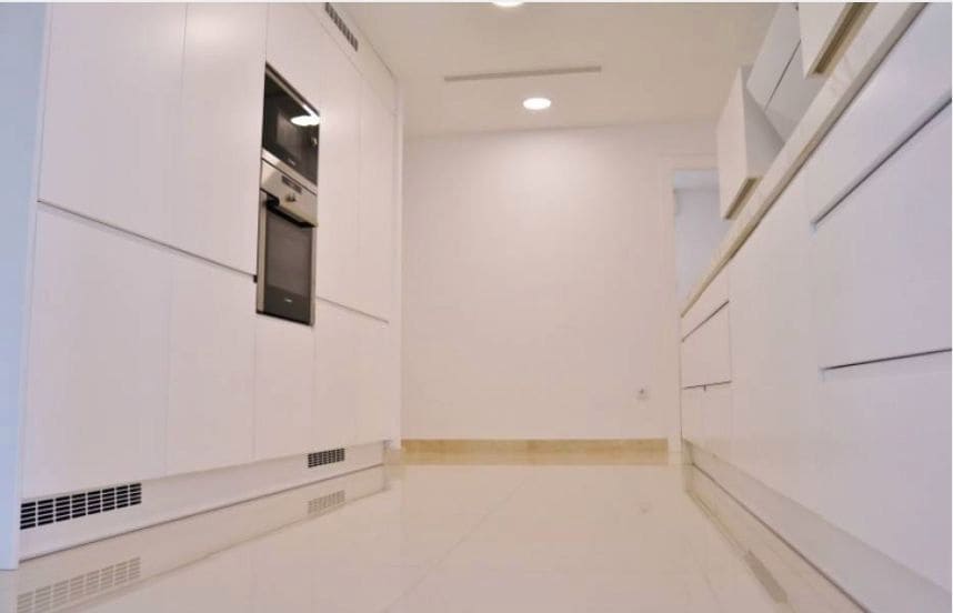 5 bedroom Villa for sale in Alicante / Alacant city with pool garage - € 1,650,000 (Ref: 9503359)