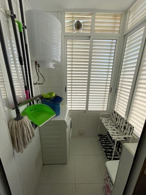 2 bedroom Flat for rent in Alicante / Alacant city with pool garage - € 925 (Ref: 9503932)