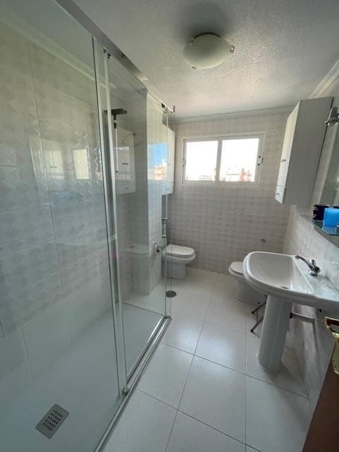 2 bedroom Flat for rent in Alicante / Alacant city with pool garage - € 925 (Ref: 9503932)