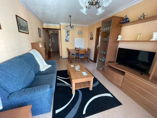 2 bedroom Flat for rent in Alicante / Alacant city with pool garage - € 925 (Ref: 9503932)