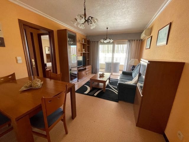 2 makuuhuone Asunto vuokrattavana paikassa Albufereta, Alicante kaupunki mukana uima-altaan 
autotalli - 925 € (Ref: 9503932)